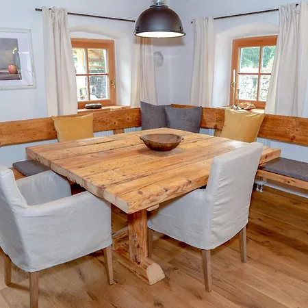 Alpstuga Obiralmhuette Mosgan *